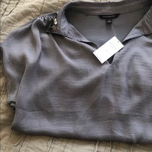 Capped sleeve, collared blouse
